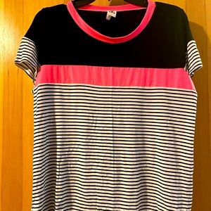 NWOT Soft T-shirt Black and White Striped with Hot Pink Accents